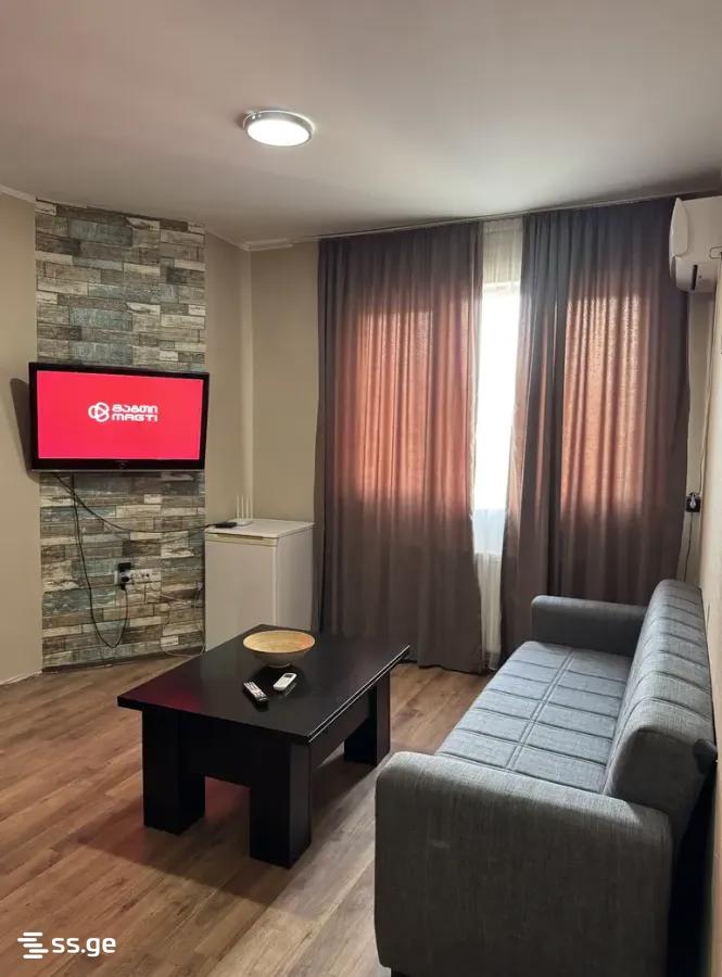 Daily Rent 2 Room Apartment Samgorshi view 6