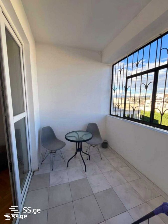 3 room Flat For Rent. Mtatsminda - Widok 3