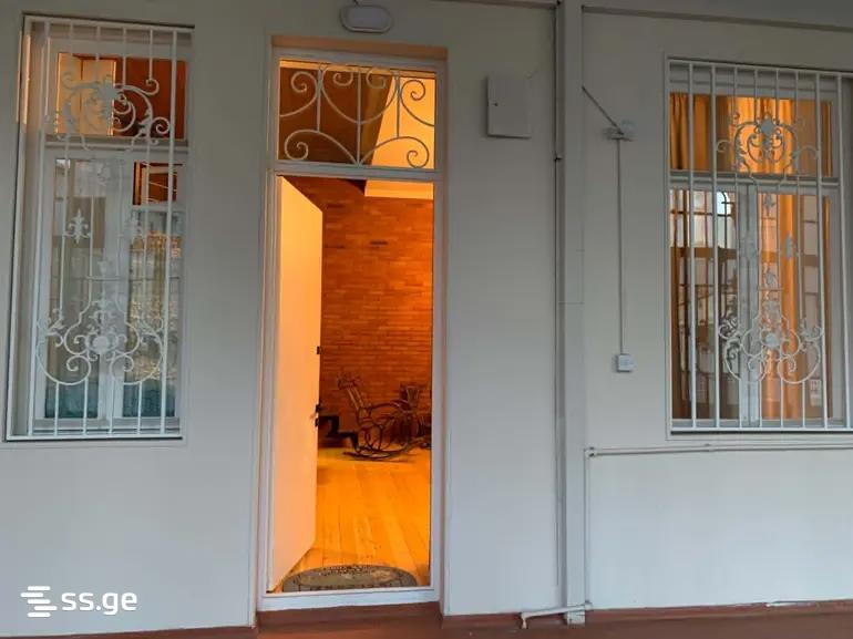 2 room Flat For Rent. Mtatsminda - Widok 2