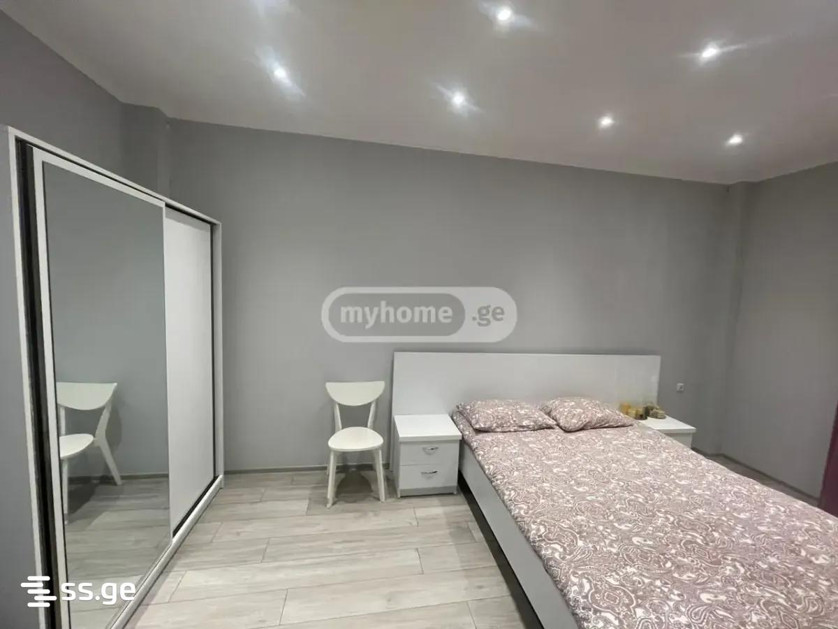 10 Room Private House For Sale view 8