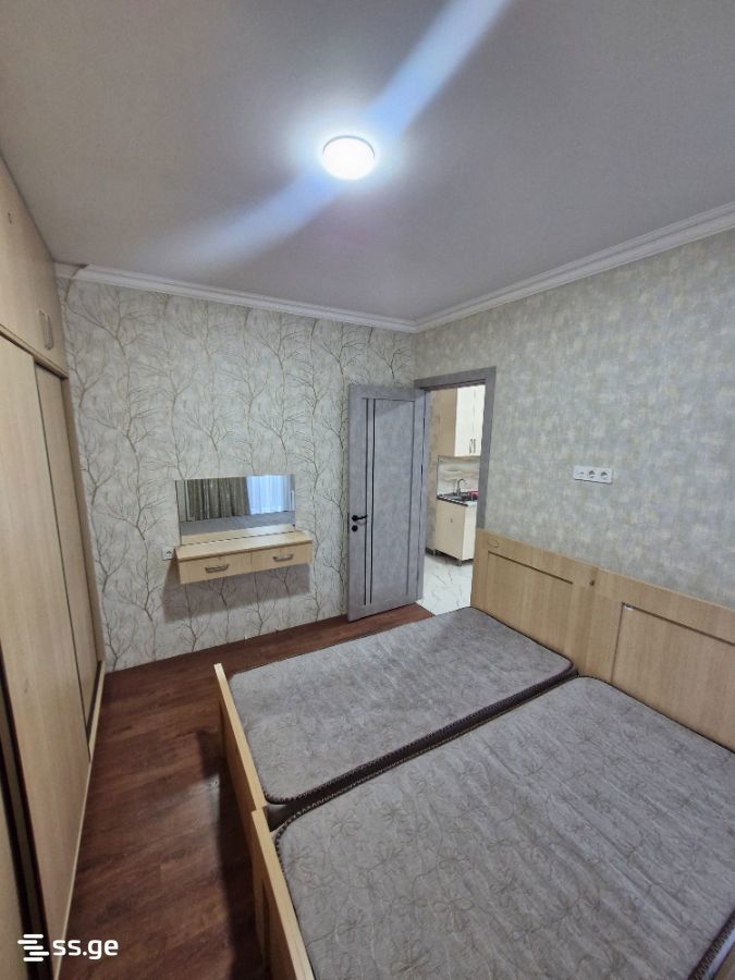 3 Room Flat For Rent. Isani, 1 of 4