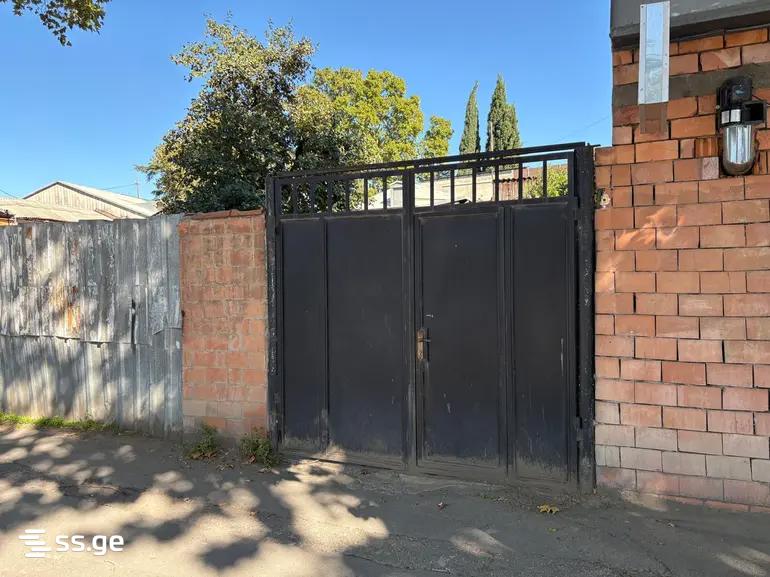 Commercial Space For Sale. Isani view 4