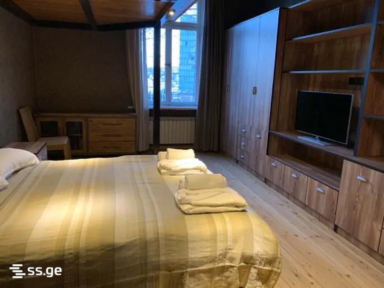 2 room Flat For Rent. Mtatsminda - Więcej