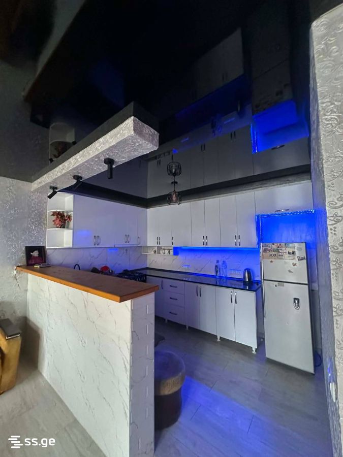 6 Room Private House For Sale view 4
