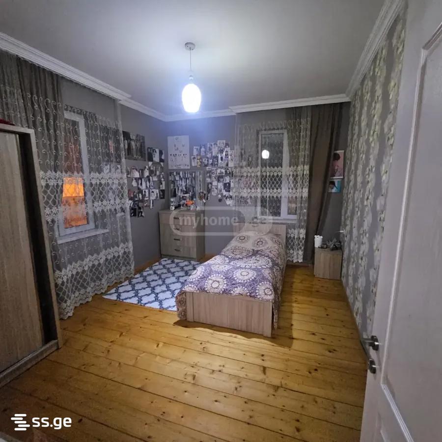 9 Room Summer Cottage For Sale view 3