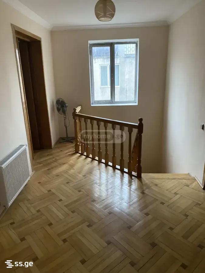 8 Room Private House For Sale view 8