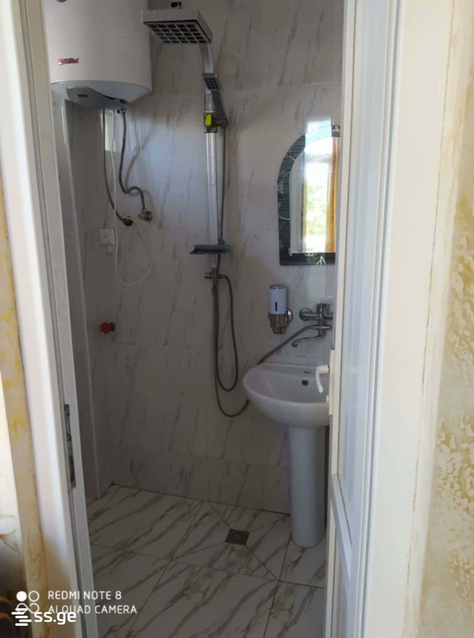 2 Room Flat Daily Rent. Ureki view 8