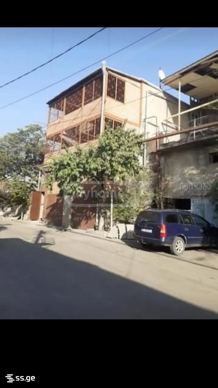 9 Room Private House For Sale view 7