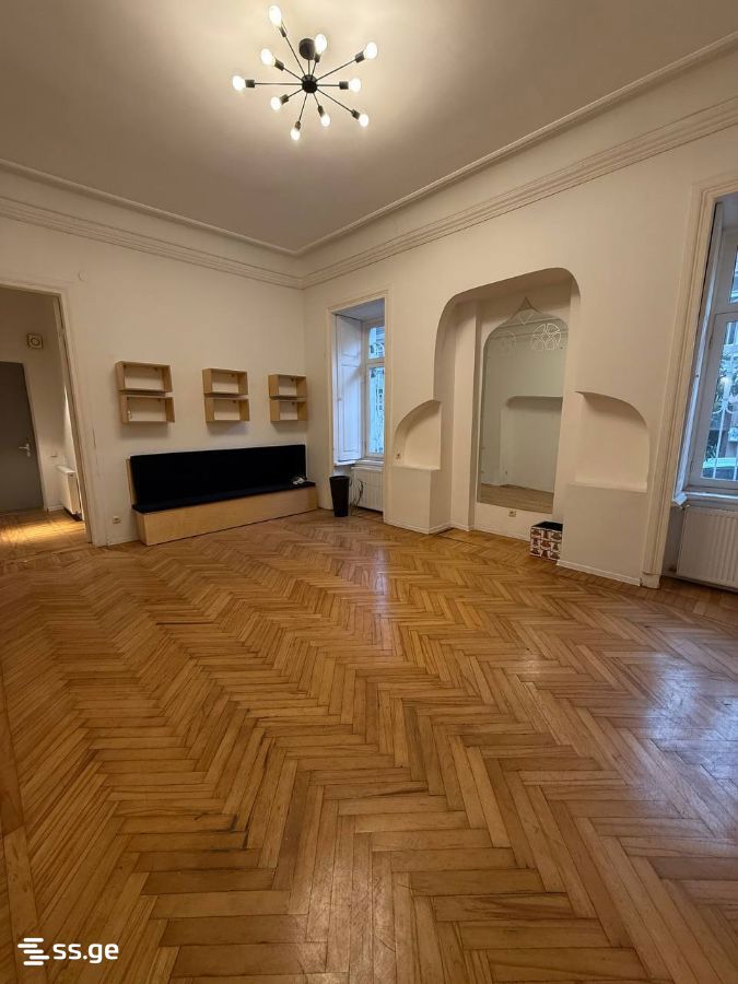 Commercial Space For Rent. Chugureti, 1 of 4