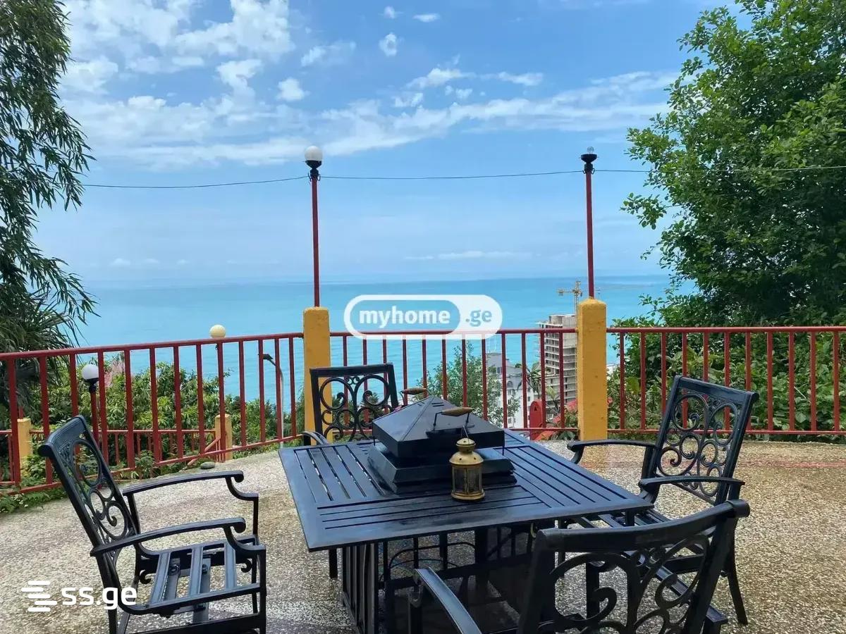 10 Room Private House Daily Rent. Batumi view 6