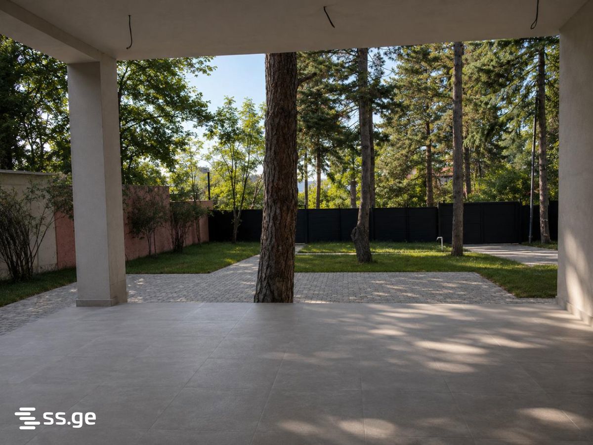 8 Room Private House For Sale view 23