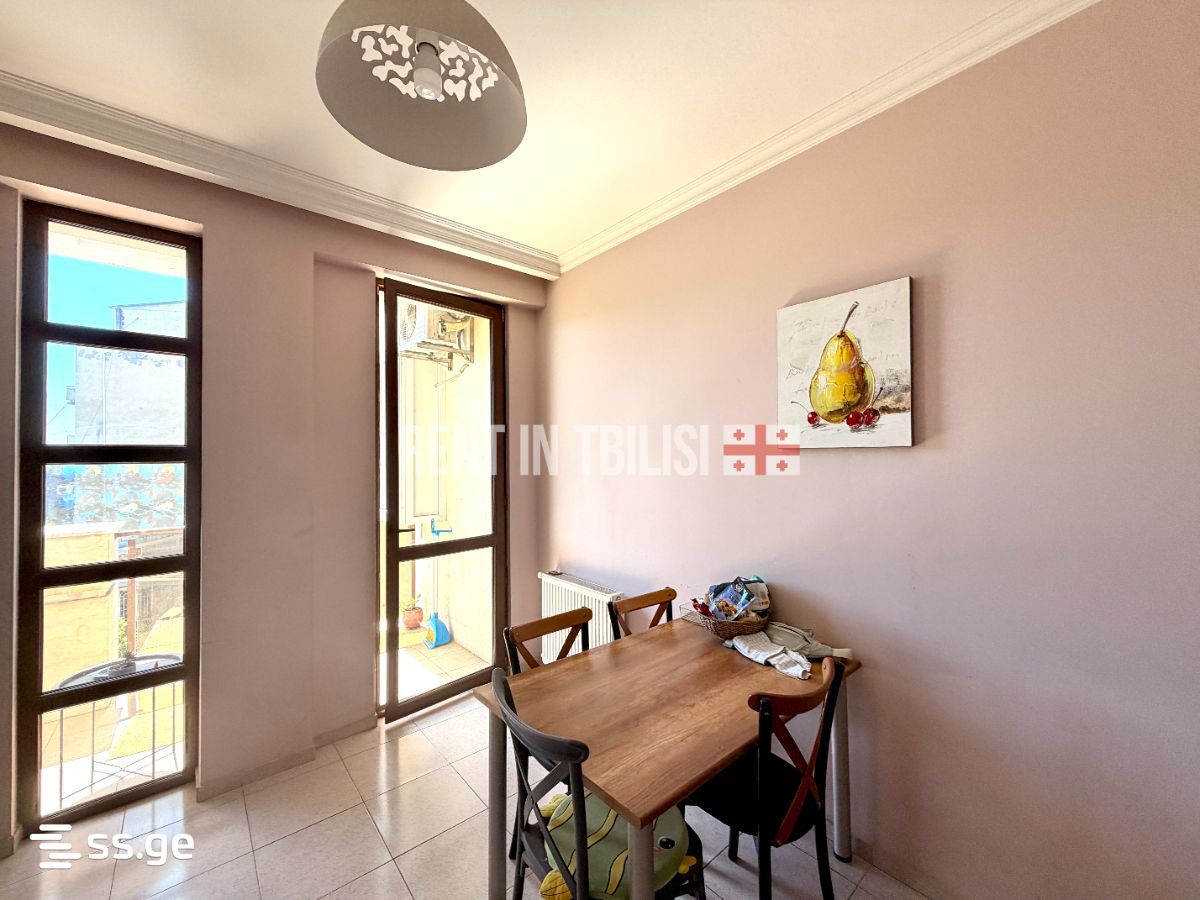 3 room Flat For Rent. Vera - Veel