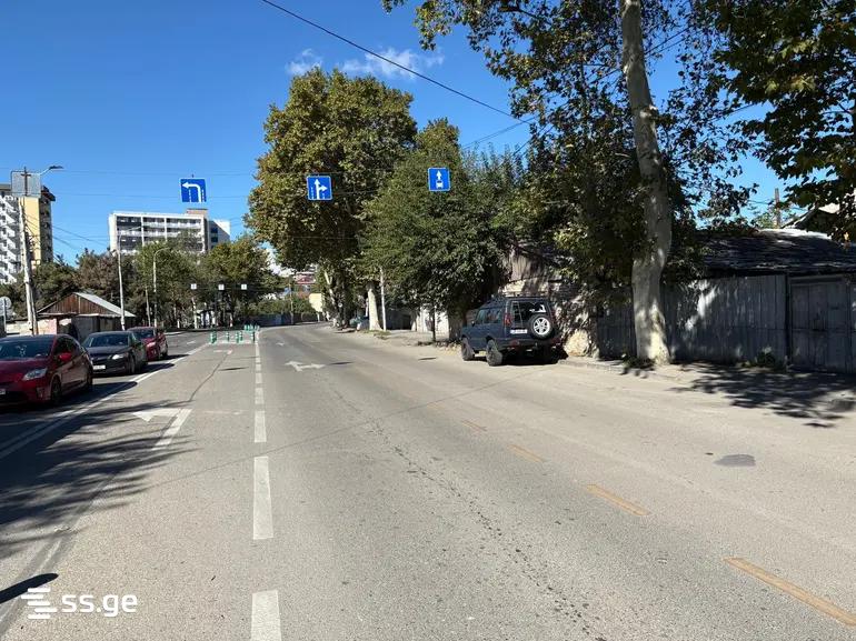 Commercial Space For Sale. Isani view 2