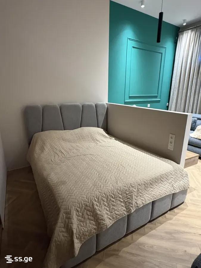 1 Room Private House For Rent. Sololaki view 8
