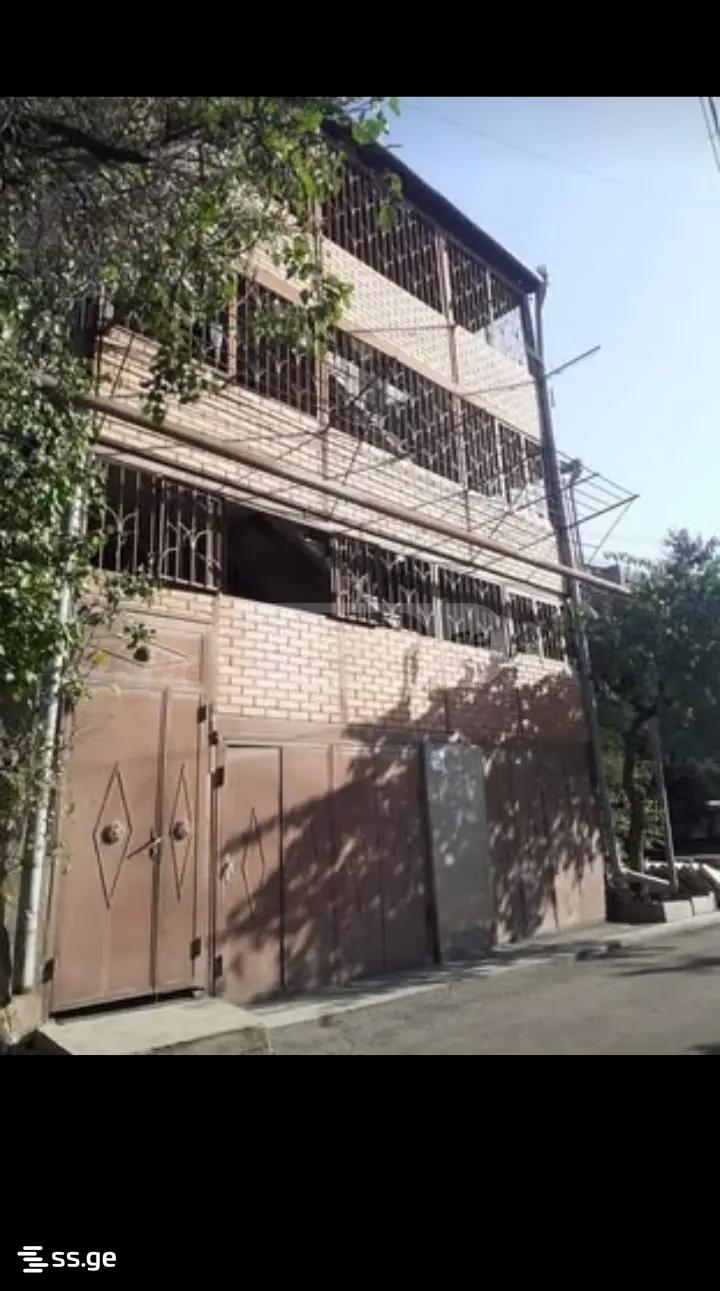 9 Room Private House For Sale view 8