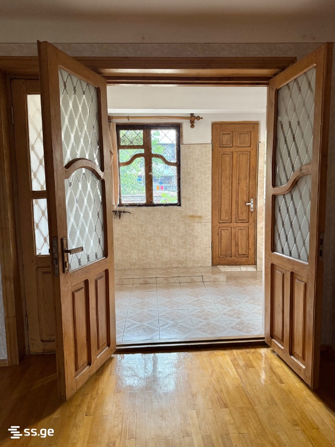 For Sale 5 Room Apartment Kutaisshi view 16
