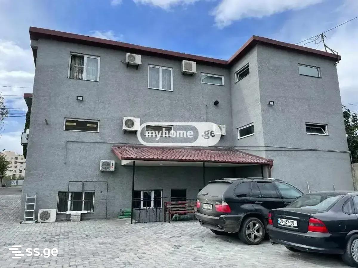 9 Room Hotel For Rent. Varketili view 12