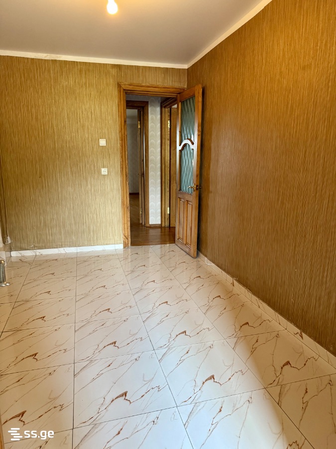 For Sale 5 Room Apartment Kutaisshi view 24