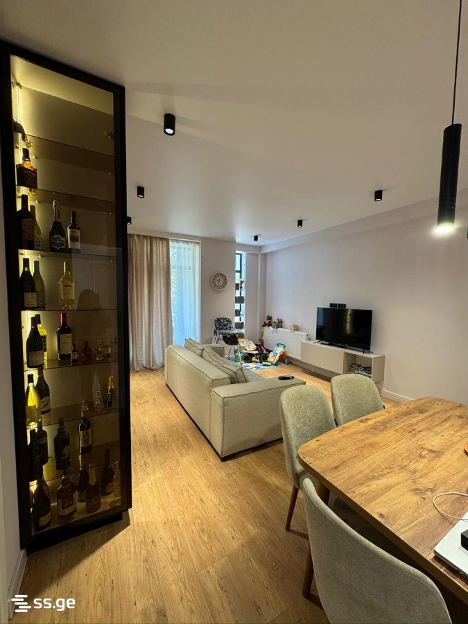 3 room Flat For Sale. Didi digomi - Widok 3