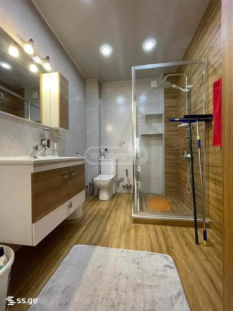 5 Room Private House For Rent. Sololaki view 4