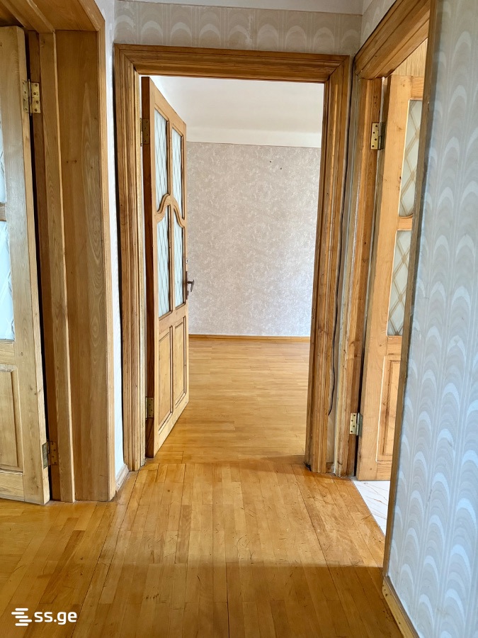 For Sale 5 Room Apartment Kutaisshi view 18