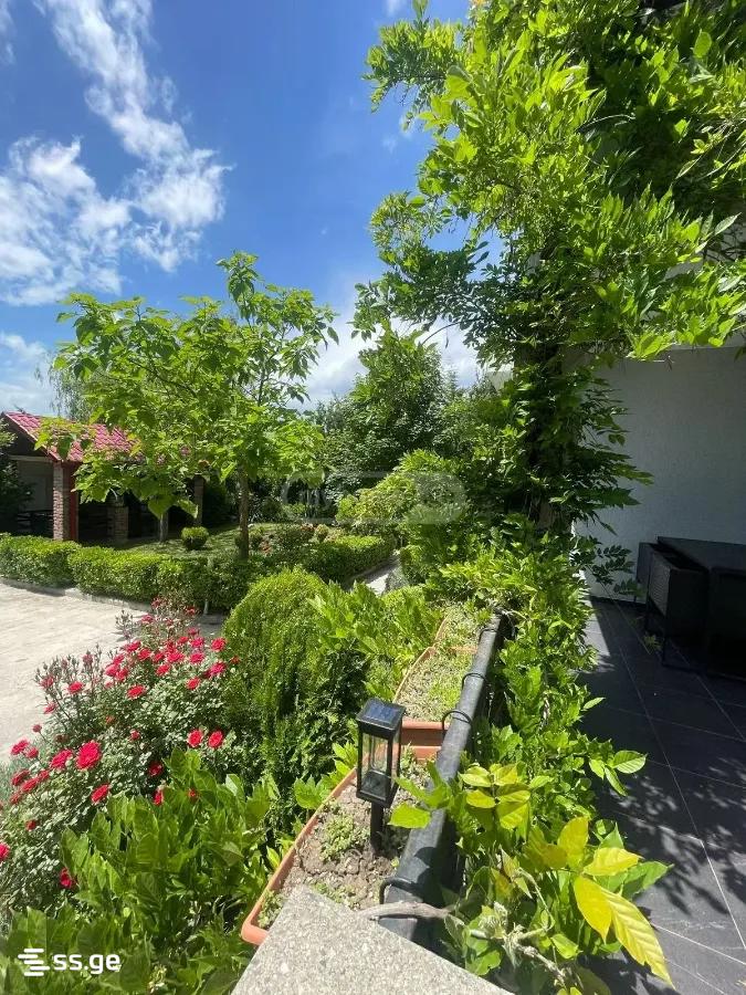 7 Room Summer Cottage For Sale view 2