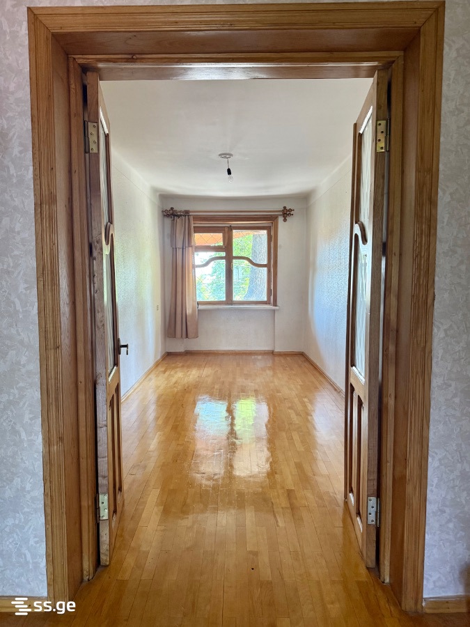 For Sale 5 Room Apartment Kutaisshi view 19