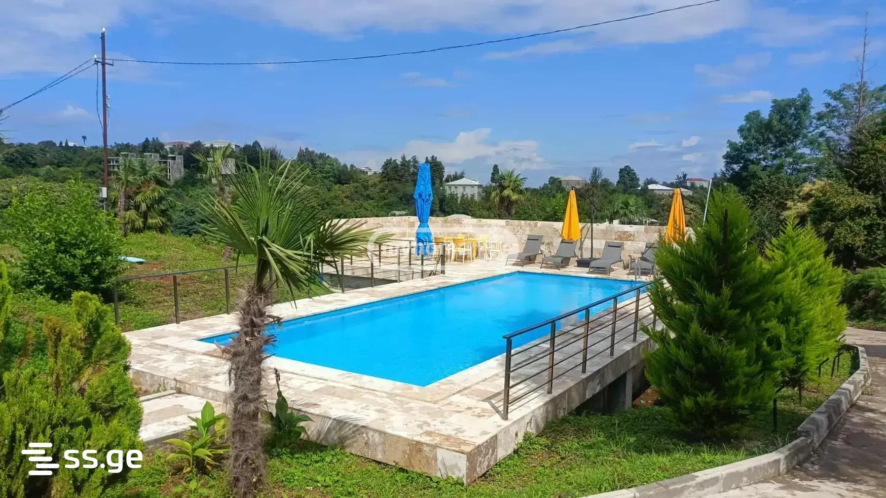 6 Room Private House For Sale view 2