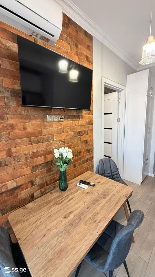 2 Room Flat Daily Rent. Rustavi, 2 of 4