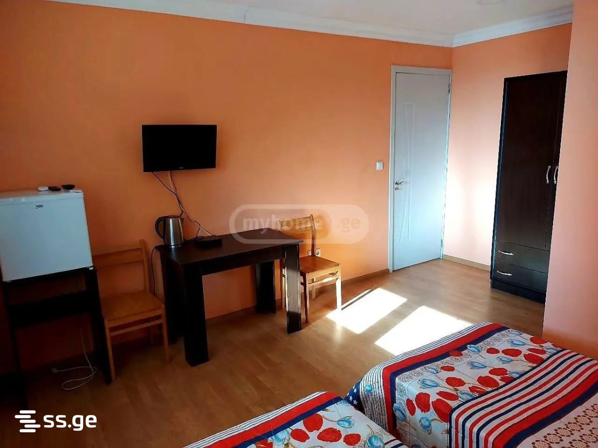9 Room Private House For Sale view 4