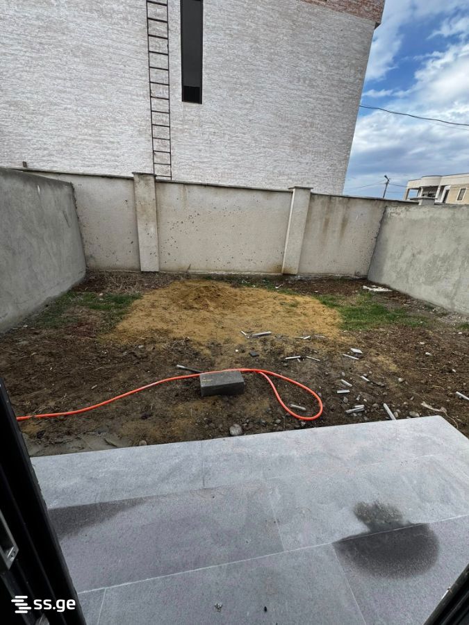 5 Room Private House For Sale view 6
