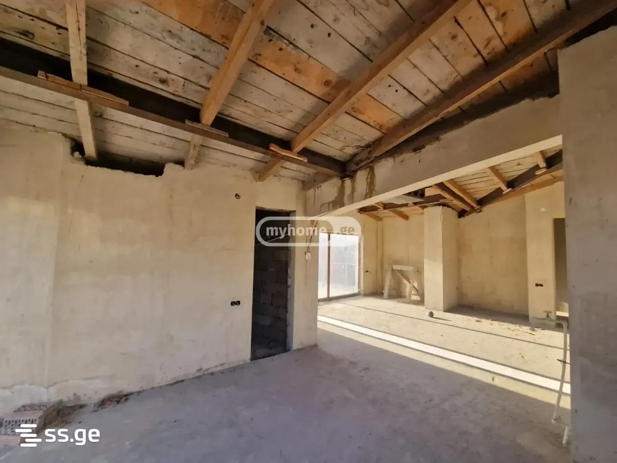 8 Room Hotel For Sale view 4