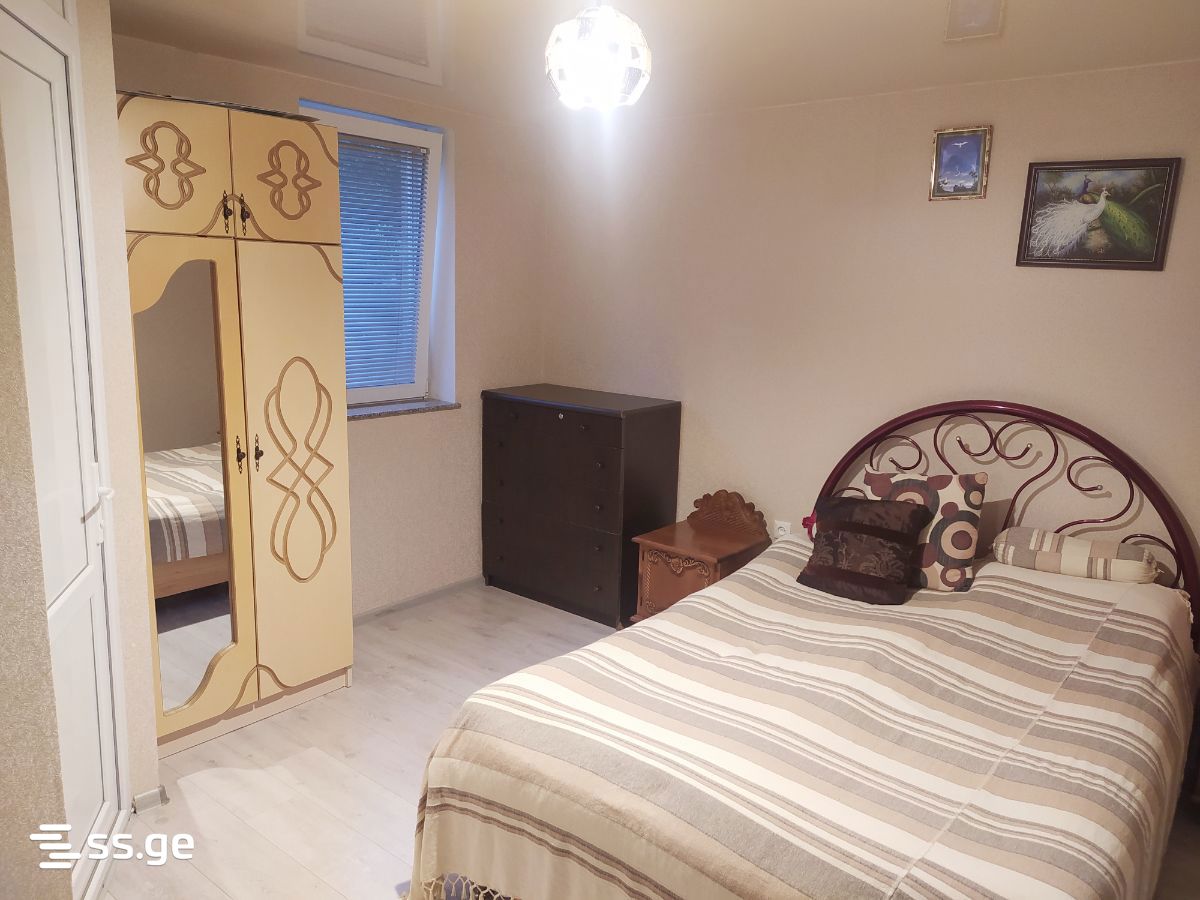 6 Room Private House For Sale view 10