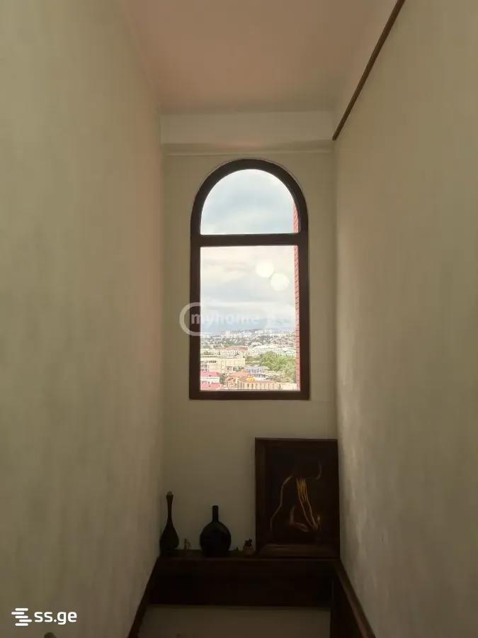 4 Room Private House For Rent. Sololaki view 4