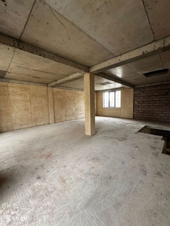 5 Room Private House For Sale view 3