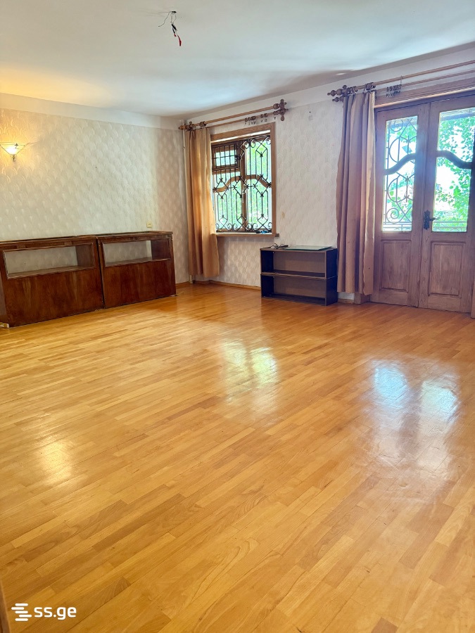 For Sale 5 Room Apartment Kutaisshi view 15
