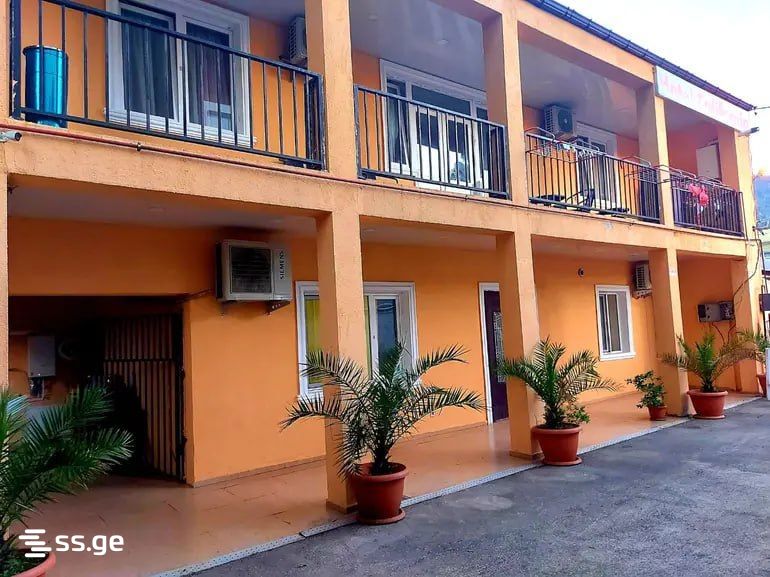 9 Room Private House For Sale view 1