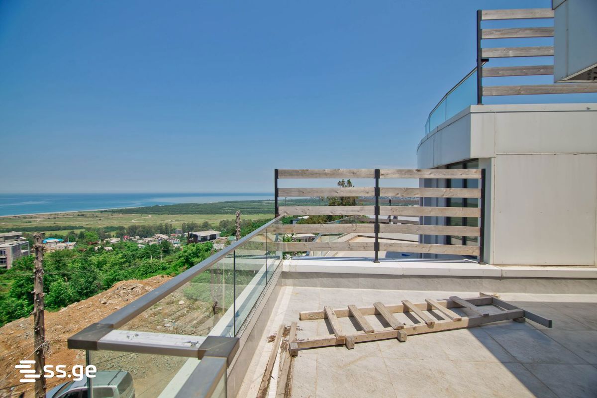 4 Room Summer Cottage For Sale view 4