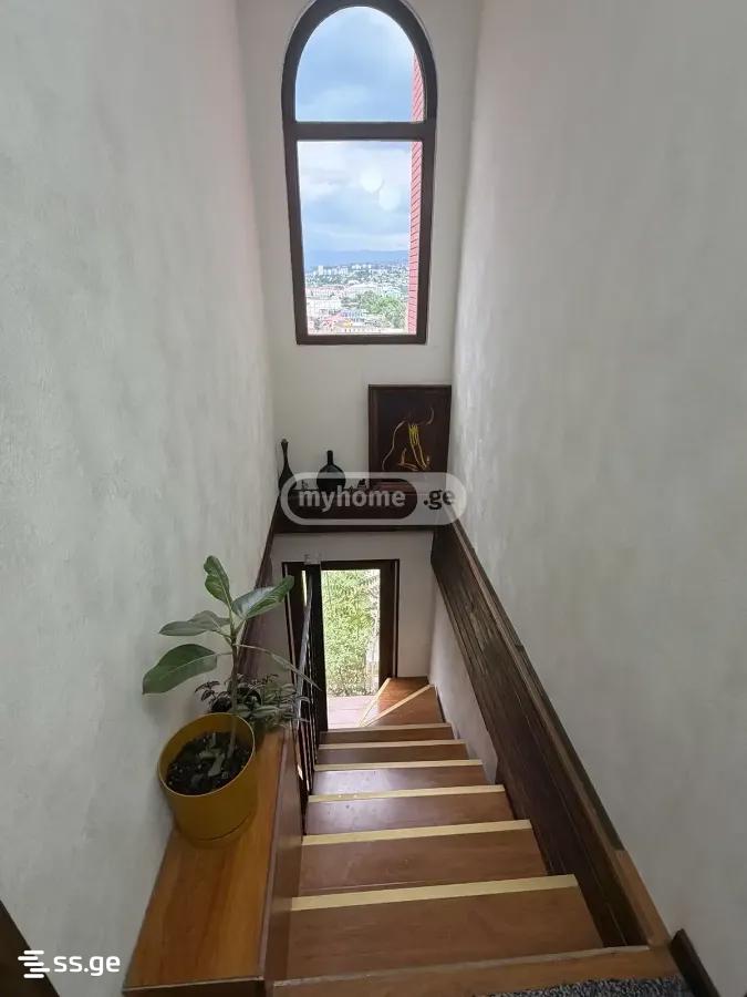 4 Room Private House For Rent. Sololaki view 2