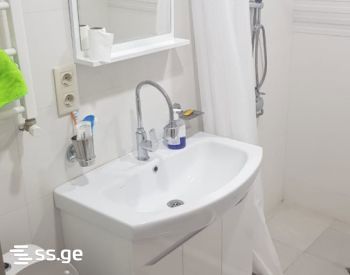 6 Room Summer Cottage For Rent. Mtatsminda view 1
