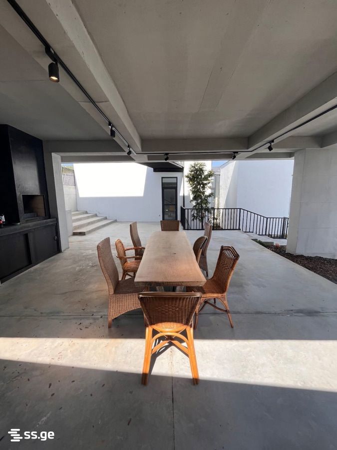 5 Room Private House For Sale view 9