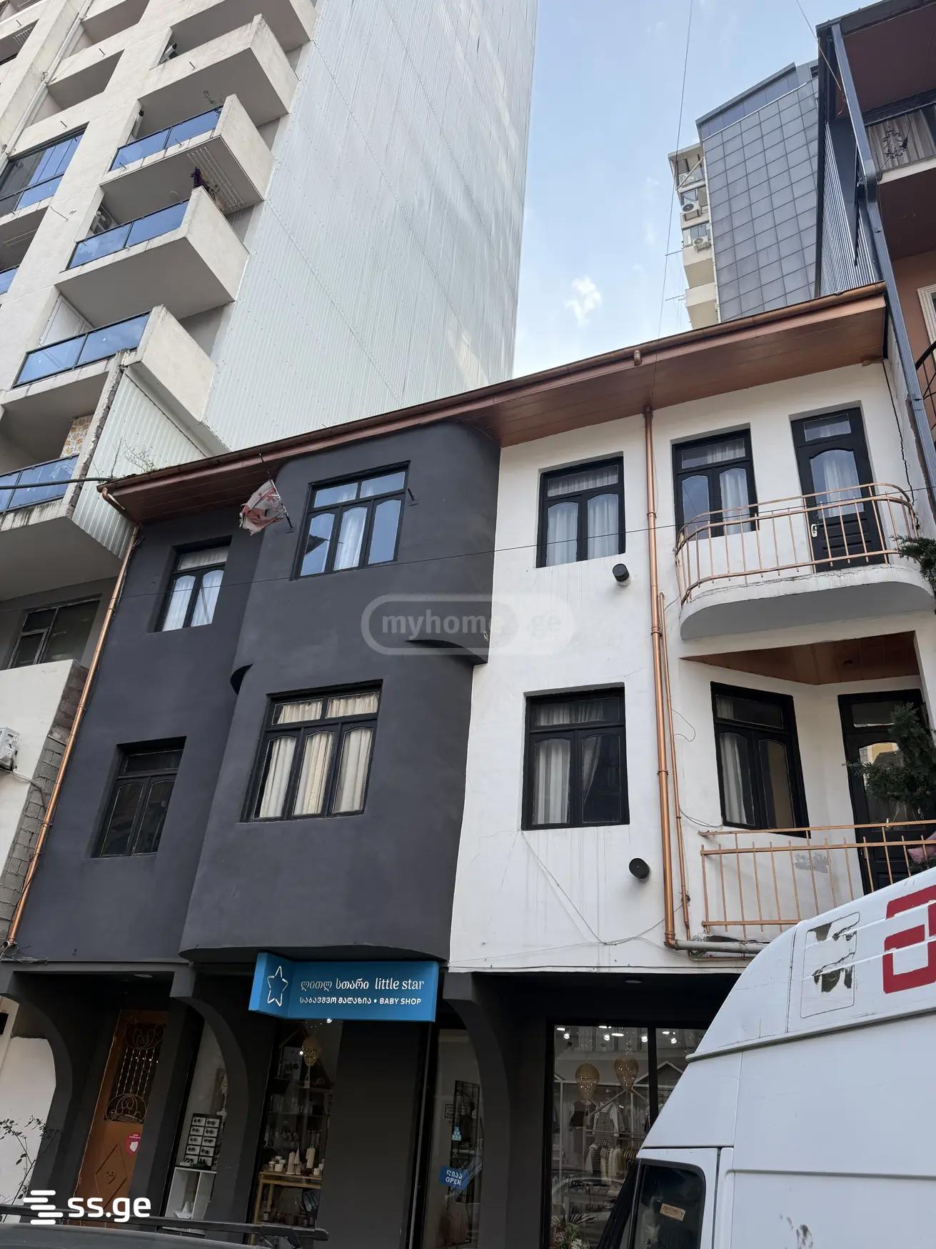 6 Room Private House For Rent. Batumi view 1