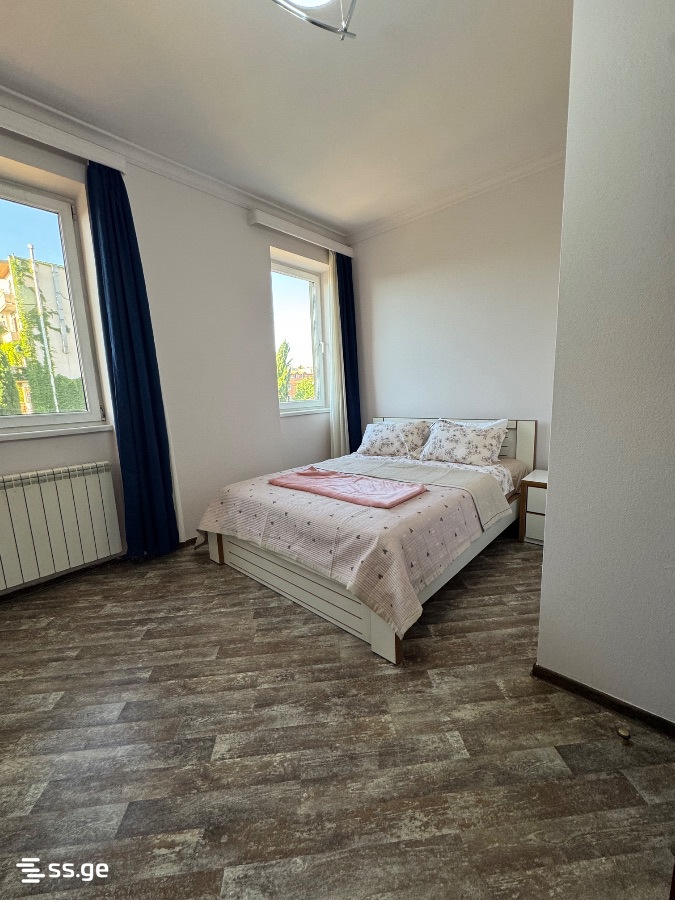 1 Room Flat Daily Rent. Avlabari view 14