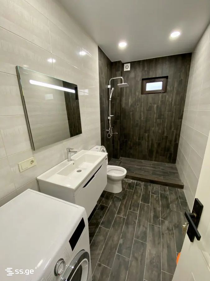 7 Room Private House For Sale view 9