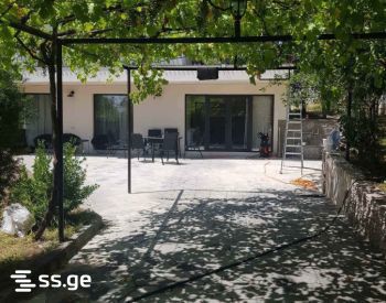 6 Room Summer Cottage For Rent. Mtatsminda view 9