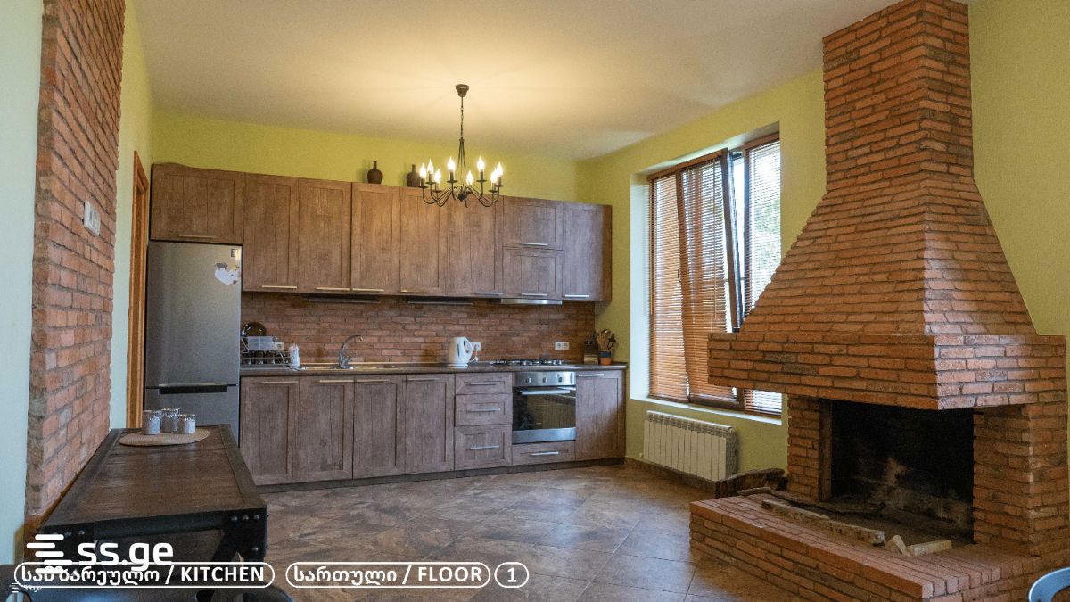 7 Room Private House For Sale view 3