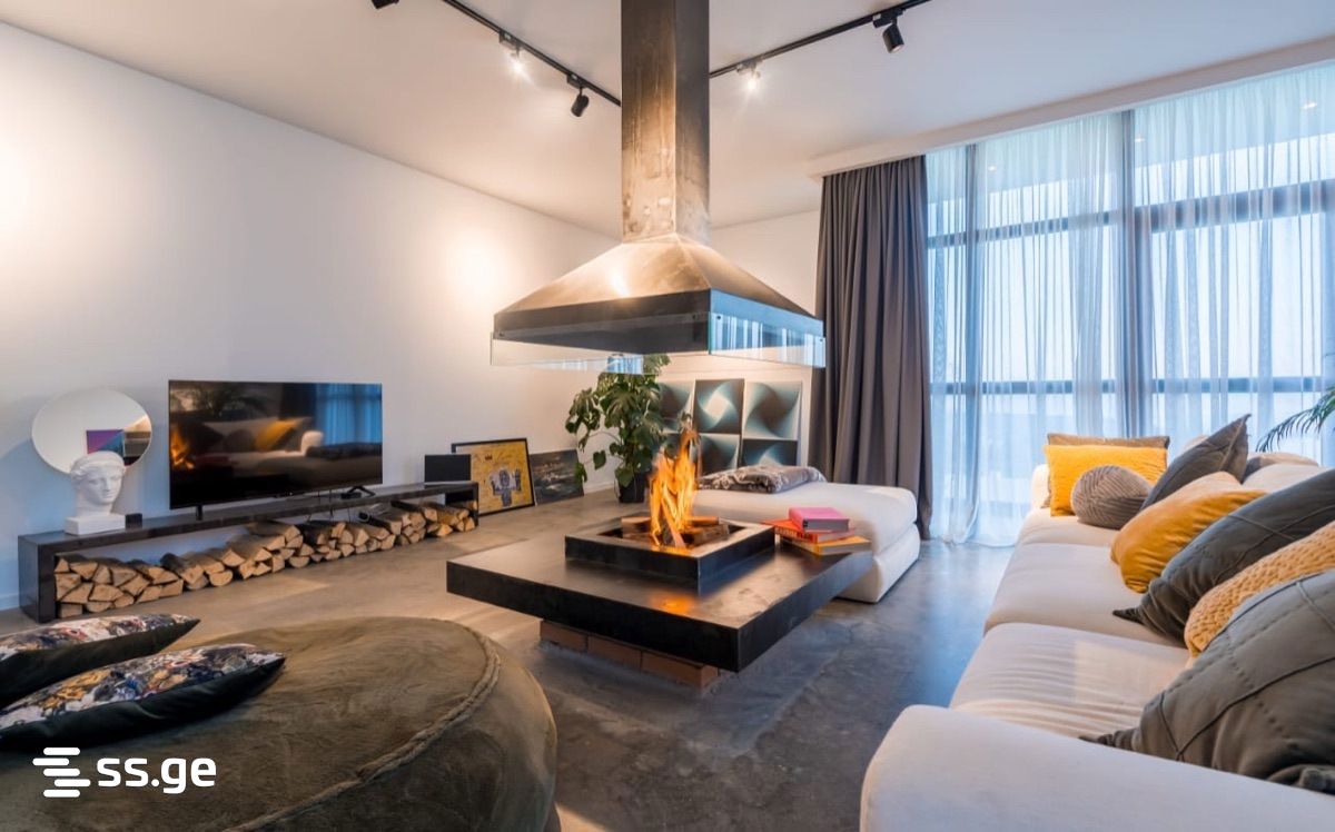 5 Room Private House For Sale view 2