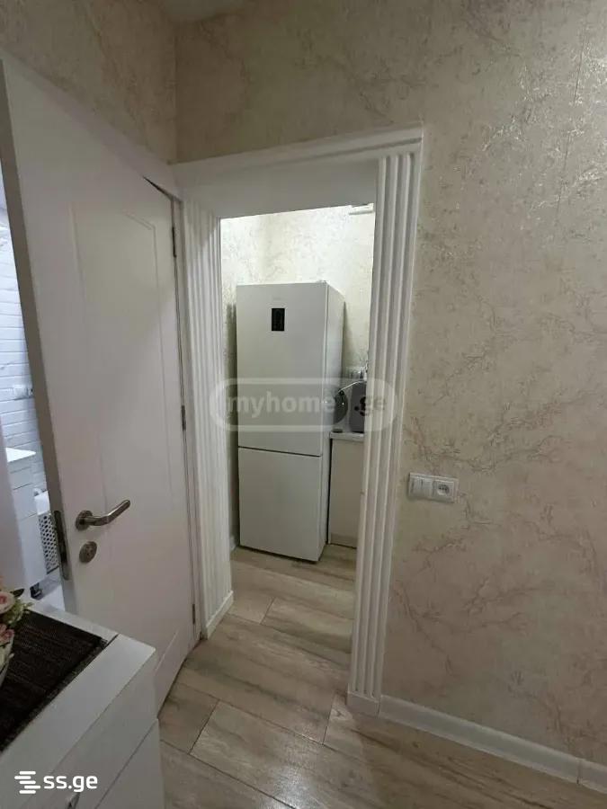 1 Room Private House For Rent. Sololaki view 5