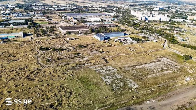 Land For Sale. Isani view 4