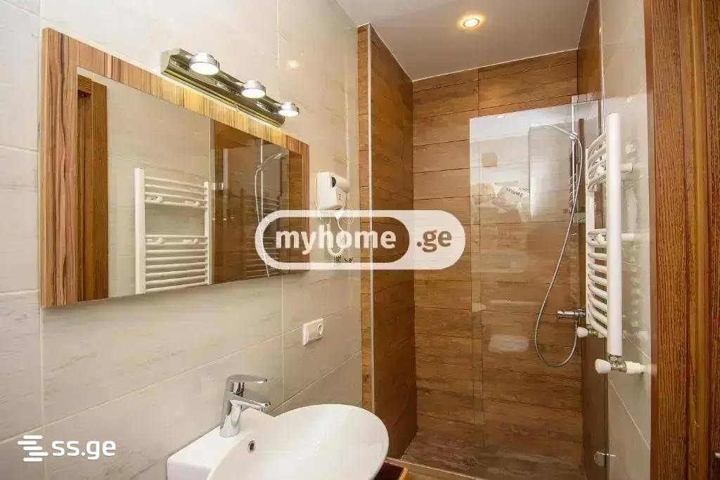 12 Room Hotel For Rent. Vera view 12